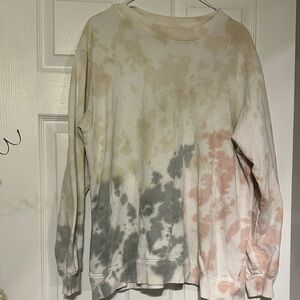 Tie-Dye Long Sleeve Sweatshirt